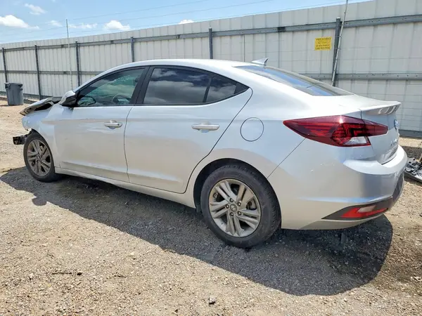 5NPD84LF2KH412220 2019 HYUNDAI ELANTRA - Image 2