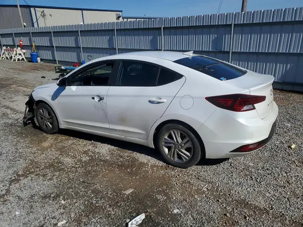 5NPD84LF2KH412685 2019 HYUNDAI ELANTRA - Image 2