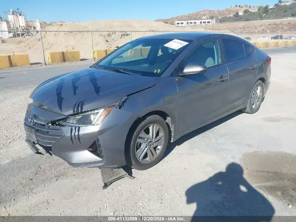 5NPD84LF2KH414825 2019 HYUNDAI ELANTRA - Image 2