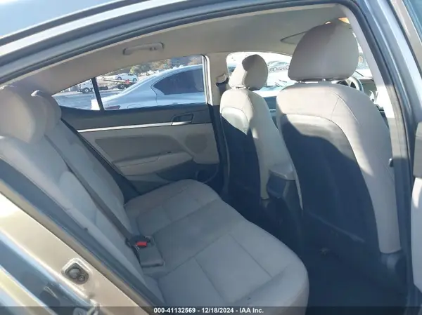 5NPD84LF2KH414825 2019 HYUNDAI ELANTRA - Image 8