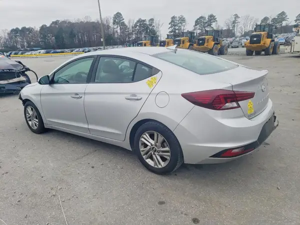 5NPD84LF2KH416638 2019 HYUNDAI ELANTRA - Image 2