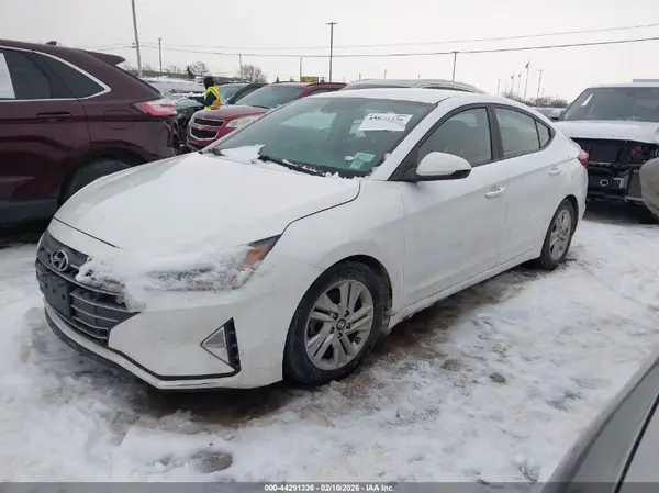 5NPD84LF2KH418079 2019 HYUNDAI ELANTRA - Image 2