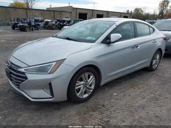 5NPD84LF2KH418213 2019 HYUNDAI ELANTRA - Image 2