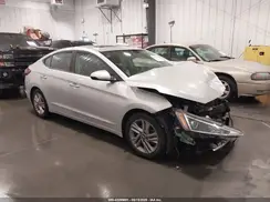 5NPD84LF2KH421550 2019 HYUNDAI ELANTRA