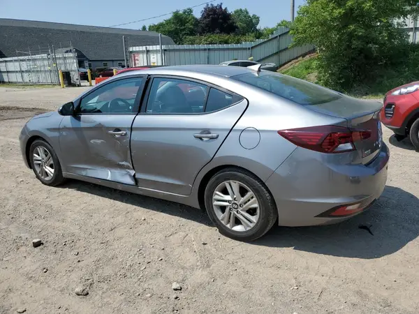 5NPD84LF2KH421967 2019 HYUNDAI ELANTRA - Image 2