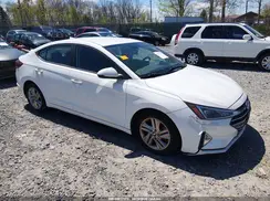 5NPD84LF2KH424898 2019 HYUNDAI ELANTRA