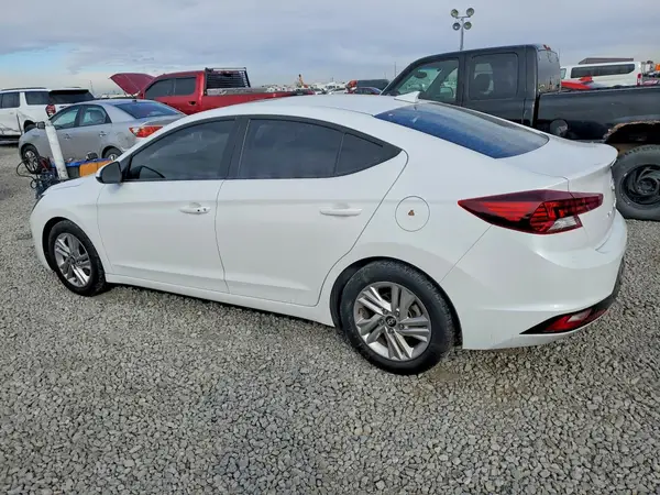 5NPD84LF2KH432063 2019 HYUNDAI ELANTRA - Image 2