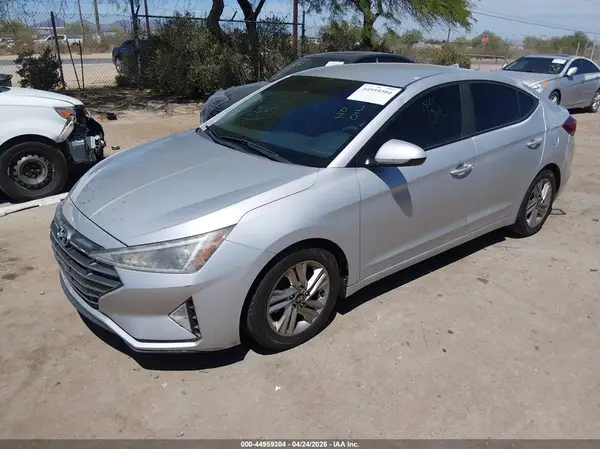 5NPD84LF2KH435853 2019 HYUNDAI ELANTRA - Image 2