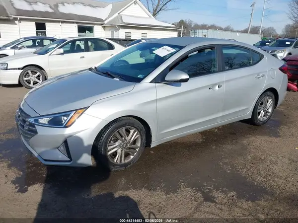 5NPD84LF2KH440941 2019 HYUNDAI ELANTRA - Image 2