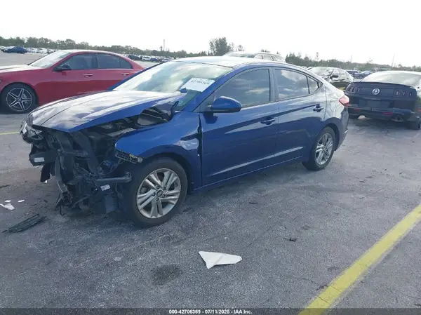 5NPD84LF2KH441426 2019 HYUNDAI ELANTRA - Image 2