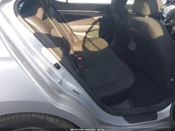 5NPD84LF2KH441569 2019 HYUNDAI ELANTRA - Image 8