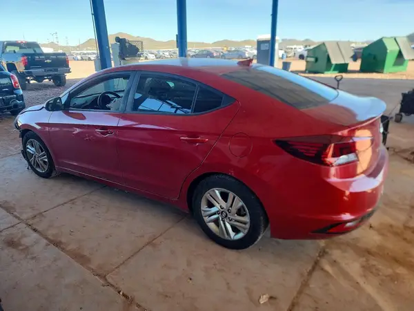 5NPD84LF2KH442785 2019 HYUNDAI ELANTRA - Image 2
