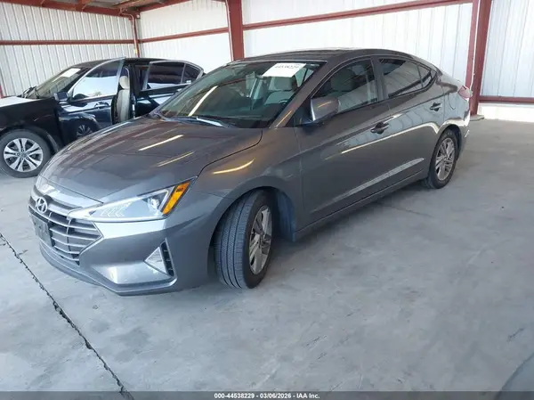 5NPD84LF2KH443726 2019 HYUNDAI ELANTRA - Image 2