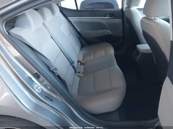 5NPD84LF2KH443726 2019 HYUNDAI ELANTRA - Image 8