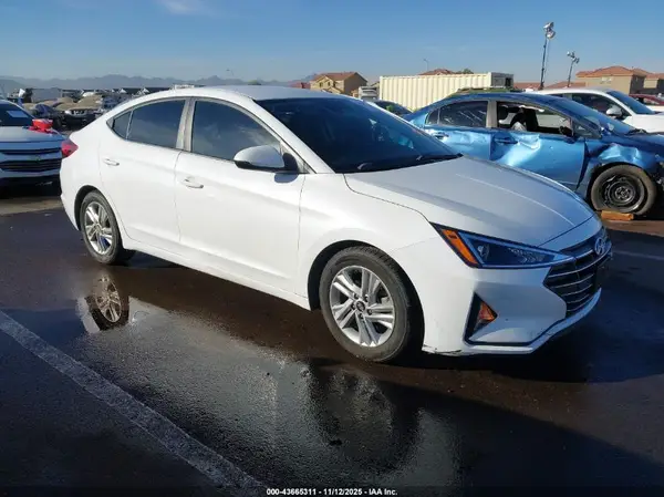 5NPD84LF2KH444004 2019 HYUNDAI ELANTRA - Image 1