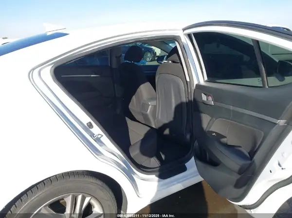 5NPD84LF2KH444004 2019 HYUNDAI ELANTRA - Image 8