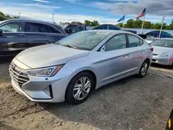 5NPD84LF2KH445430 2019 HYUNDAI ELANTRA