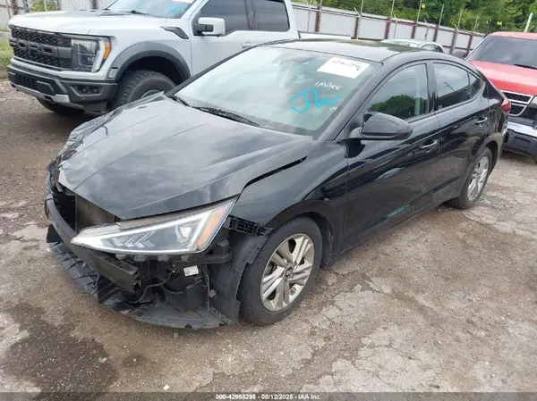 5NPD84LF2KH447808 2019 HYUNDAI ELANTRA - Image 2