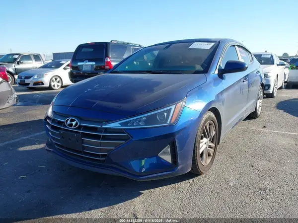 5NPD84LF2KH447839 2019 HYUNDAI ELANTRA - Image 2