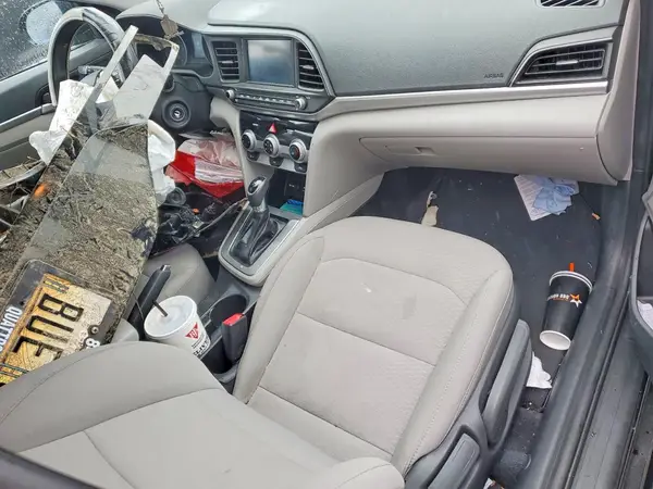 5NPD84LF2KH449185 2019 HYUNDAI ELANTRA - Image 8