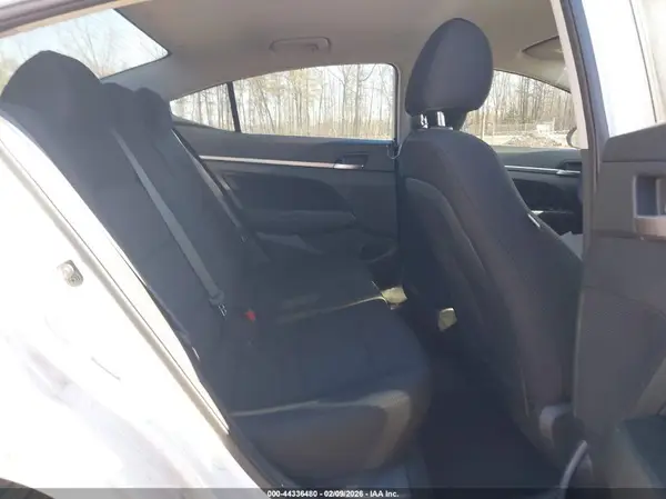 5NPD84LF2KH452815 2019 HYUNDAI ELANTRA - Image 8
