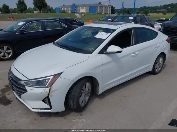 5NPD84LF2KH452958 2019 HYUNDAI ELANTRA - Image 2