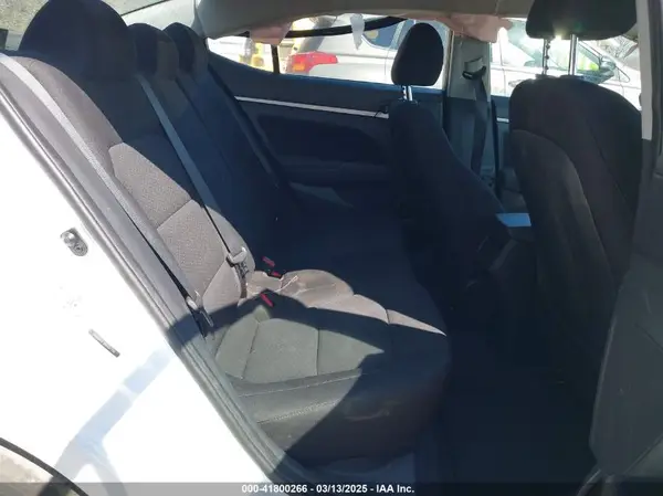 5NPD84LF2KH457710 2019 HYUNDAI ELANTRA - Image 8