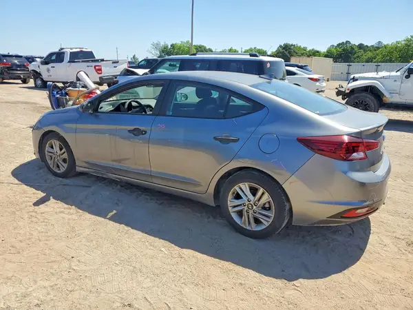 5NPD84LF2KH457965 2019 HYUNDAI ELANTRA - Image 2
