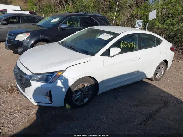5NPD84LF2KH459893 2019 HYUNDAI ELANTRA - Image 2