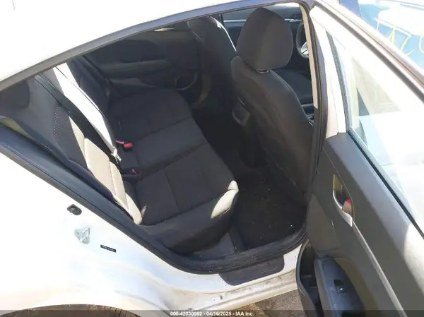 5NPD84LF2KH459893 2019 HYUNDAI ELANTRA - Image 8