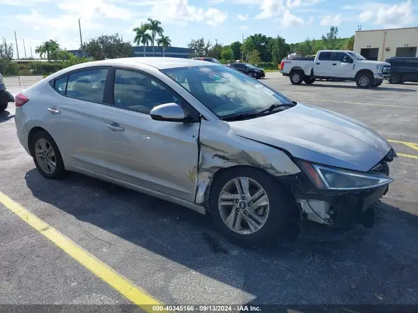 5NPD84LF2KH460705 2019 HYUNDAI ELANTRA - Image 1