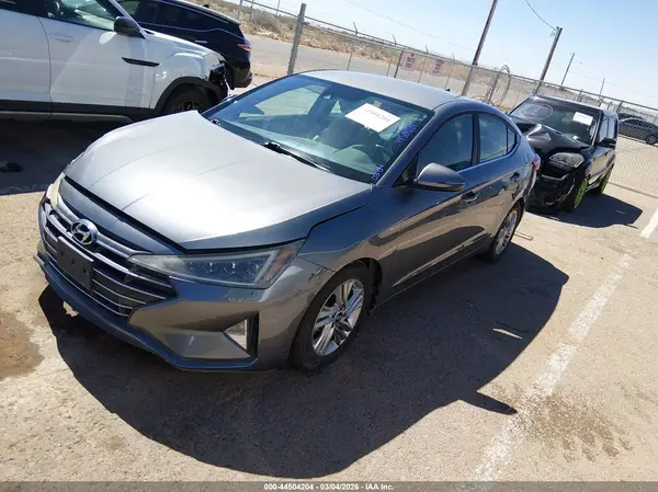 5NPD84LF2KH461126 2019 HYUNDAI ELANTRA - Image 2