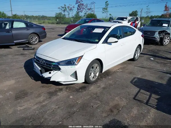 5NPD84LF2KH465211 2019 HYUNDAI ELANTRA - Image 2