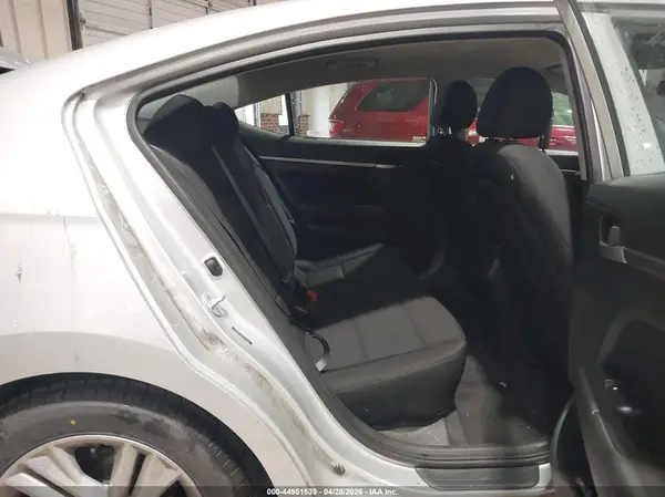 5NPD84LF2KH467038 2019 HYUNDAI ELANTRA - Image 8
