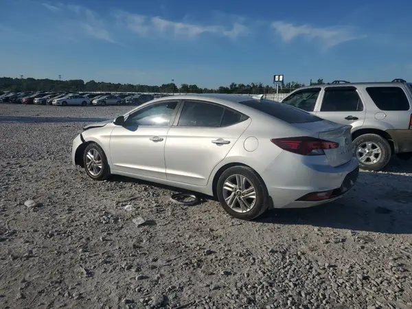 5NPD84LF2KH468240 2019 HYUNDAI ELANTRA - Image 2