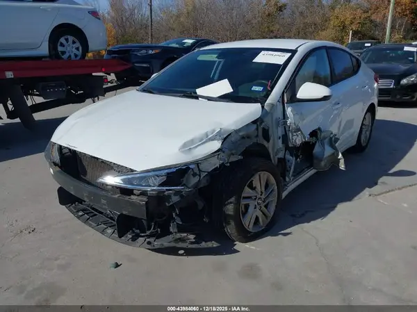 5NPD84LF2KH470439 2019 HYUNDAI ELANTRA - Image 2