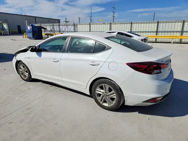 5NPD84LF2KH471333 2019 HYUNDAI ELANTRA - Image 2