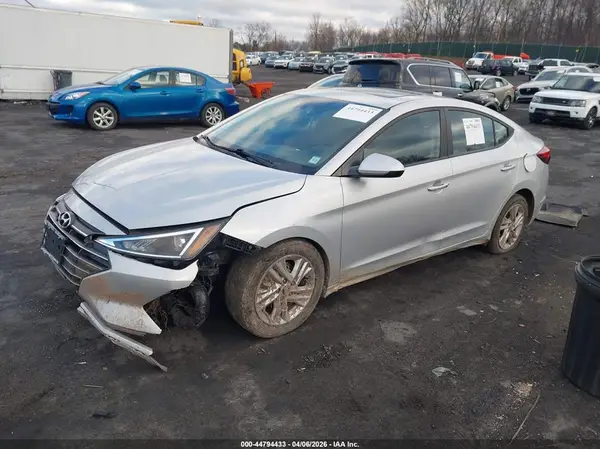 5NPD84LF2KH475866 2019 HYUNDAI ELANTRA - Image 2
