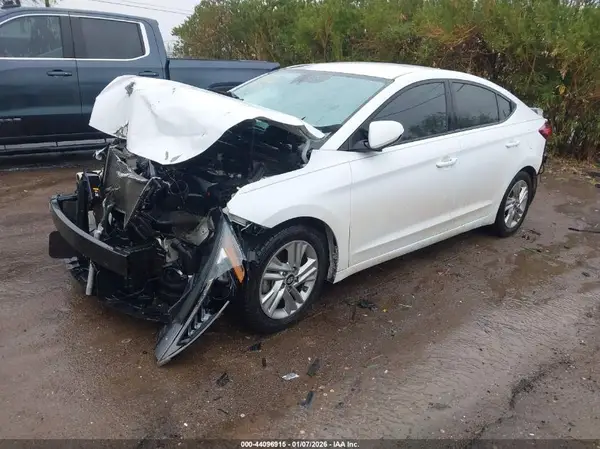 5NPD84LF2KH477214 2019 HYUNDAI ELANTRA - Image 2