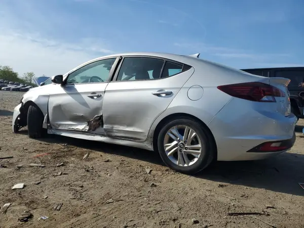 5NPD84LF2KH478413 2019 HYUNDAI ELANTRA - Image 2