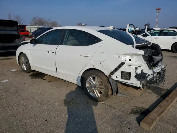 5NPD84LF2KH478489 2019 HYUNDAI ELANTRA - Image 2