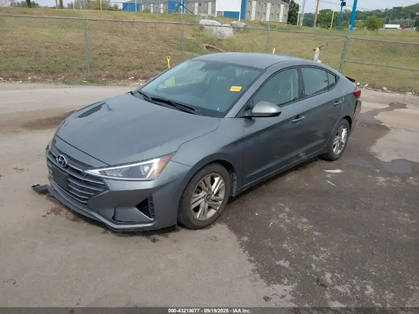 5NPD84LF2KH479688 2019 HYUNDAI ELANTRA - Image 2