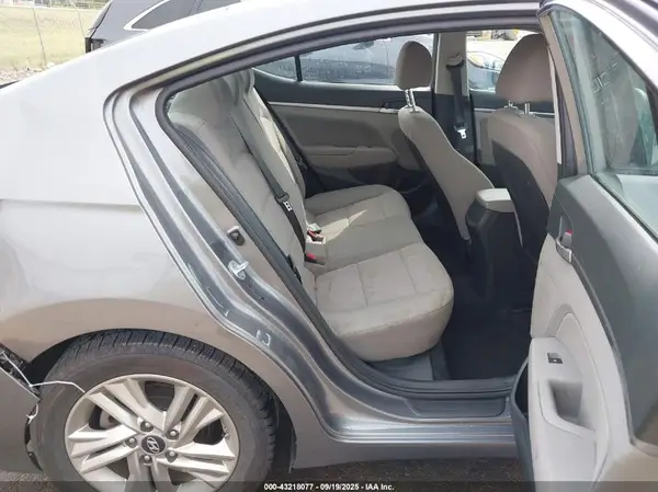 5NPD84LF2KH479688 2019 HYUNDAI ELANTRA - Image 8
