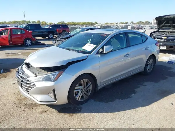 5NPD84LF2KH479707 2019 HYUNDAI ELANTRA - Image 2