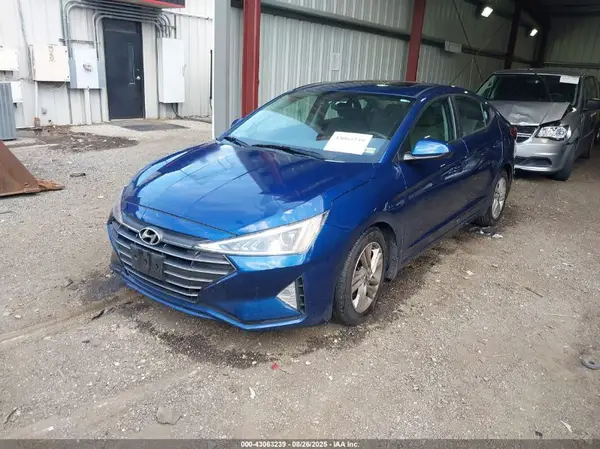 5NPD84LF2KH479996 2019 HYUNDAI ELANTRA - Image 2