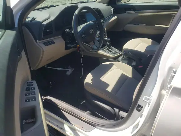 5NPD84LF2KH480727 2019 HYUNDAI ELANTRA - Image 8