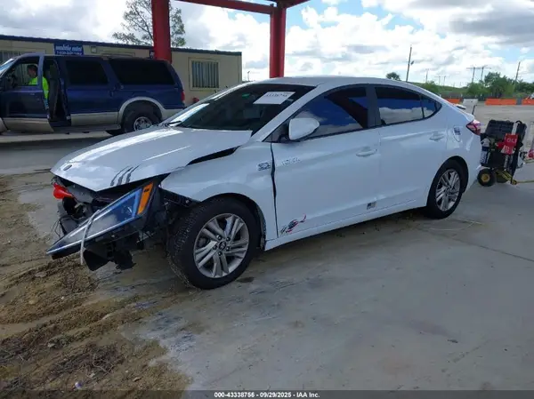 5NPD84LF2KH482087 2019 HYUNDAI ELANTRA - Image 2