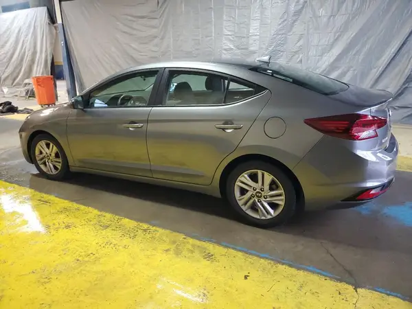 5NPD84LF2KH484440 2019 HYUNDAI ELANTRA - Image 2