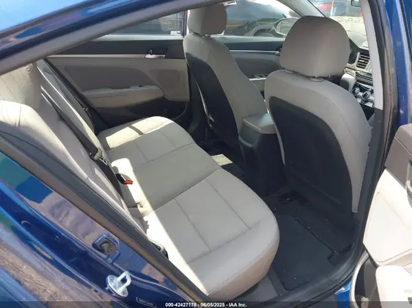 5NPD84LF2KH485040 2019 HYUNDAI ELANTRA - Image 8