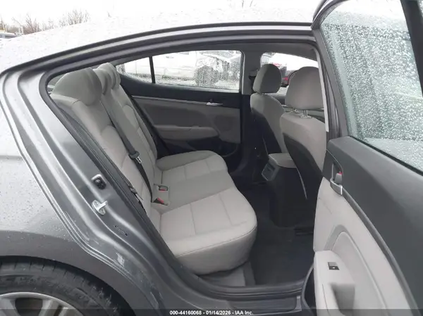 5NPD84LF2KH487516 2019 HYUNDAI ELANTRA - Image 8